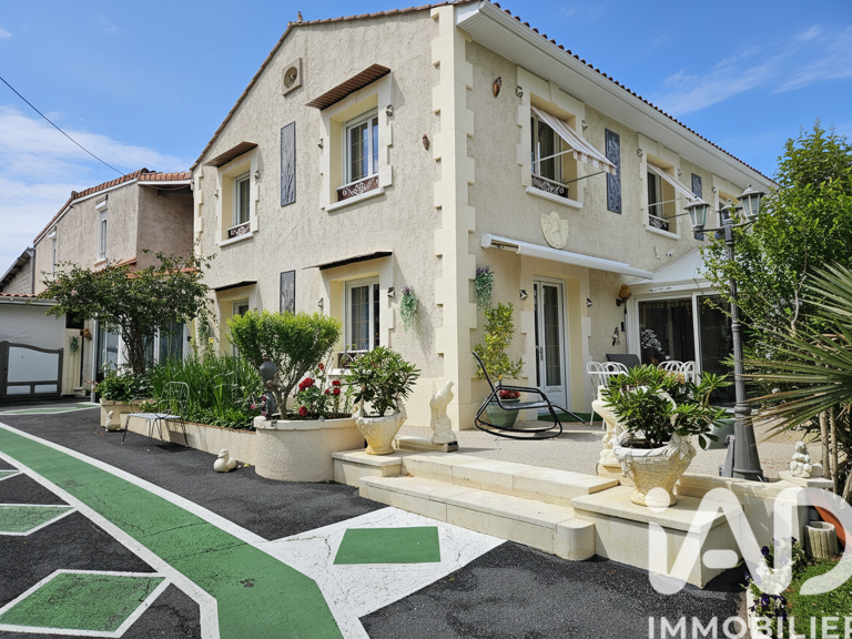 Vente Maison/villa 9 pièces — photo 1