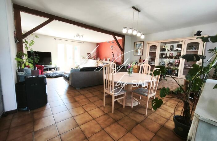 Maison de plain-pied  4 chambres  120 m²  Lencloître — photo 4