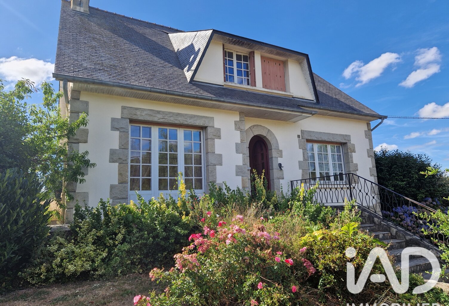 Vente Maison/villa 8 pièces — photo 1