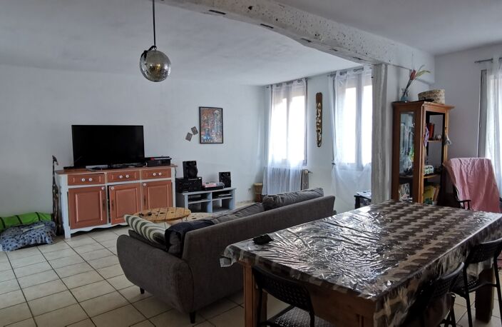 Vente Maison/villa 6 pièces — photo 2