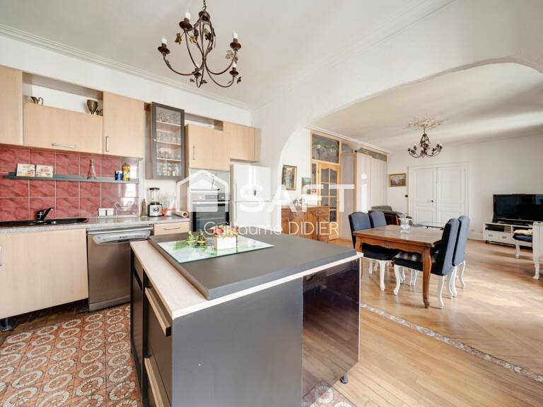 Appartement de 84 m²  4 pièce(s)   54000 NANCY — photo 1