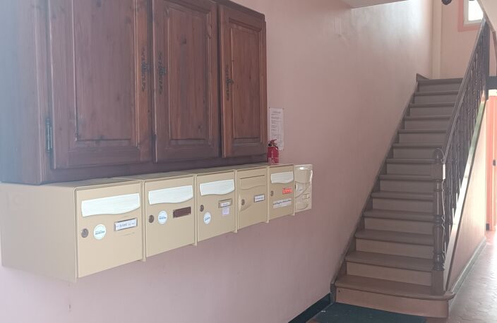Vente Immeuble 270 m&sup2; — photo 3