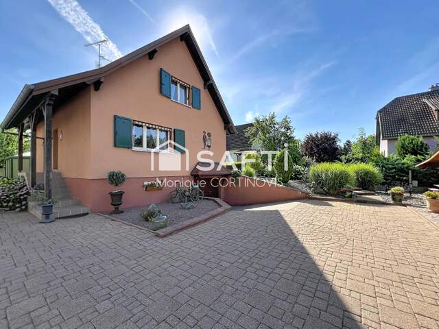 Charmant maison d'environ 112m² avec picine couverte — photo du bien