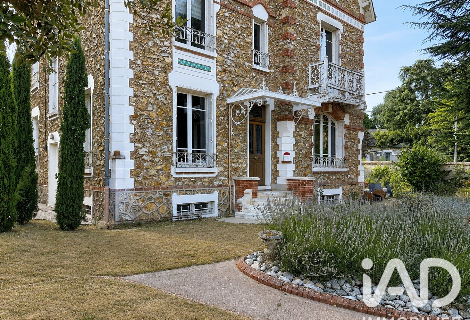 Vente Maison/villa 9 pièces — photo 1