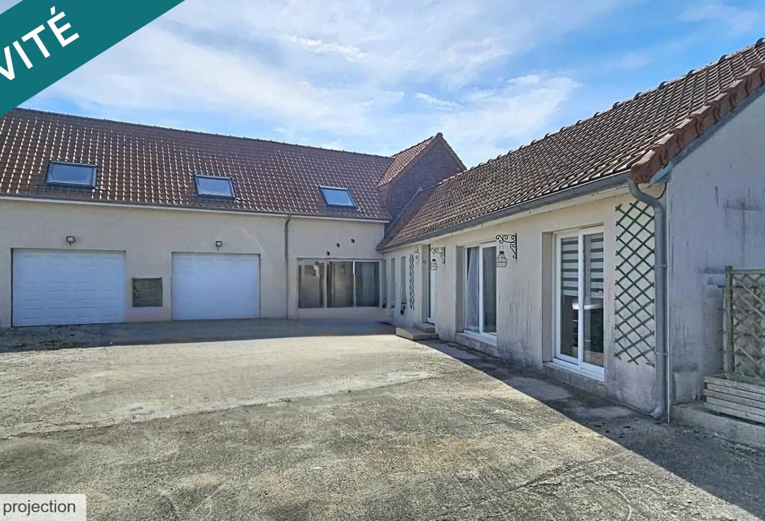 Maison semi individuelle - Plain pied - 3 Chambres - Grenier aménageable - Cour - Jardin - Grand garage - Parking — photo 1