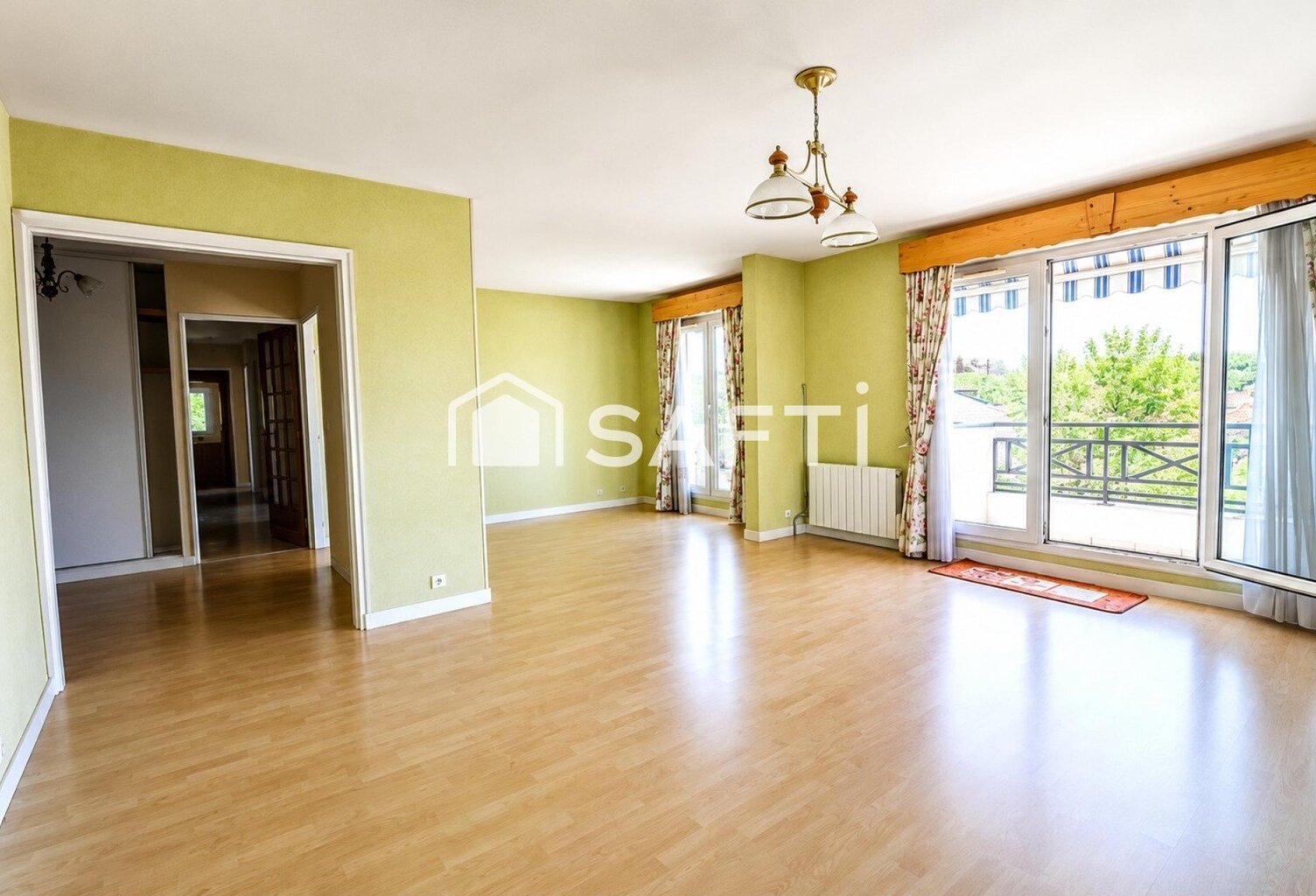 T5 - 105m5 - Séjour double - 3 chambres - 2 box en sous-sol — photo 1