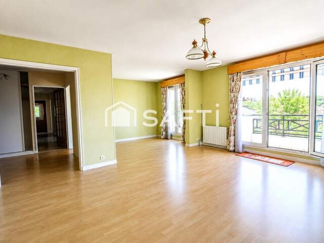T5 - 105m5 - Séjour double - 3 chambres - 2 box en sous-sol — photo du bien