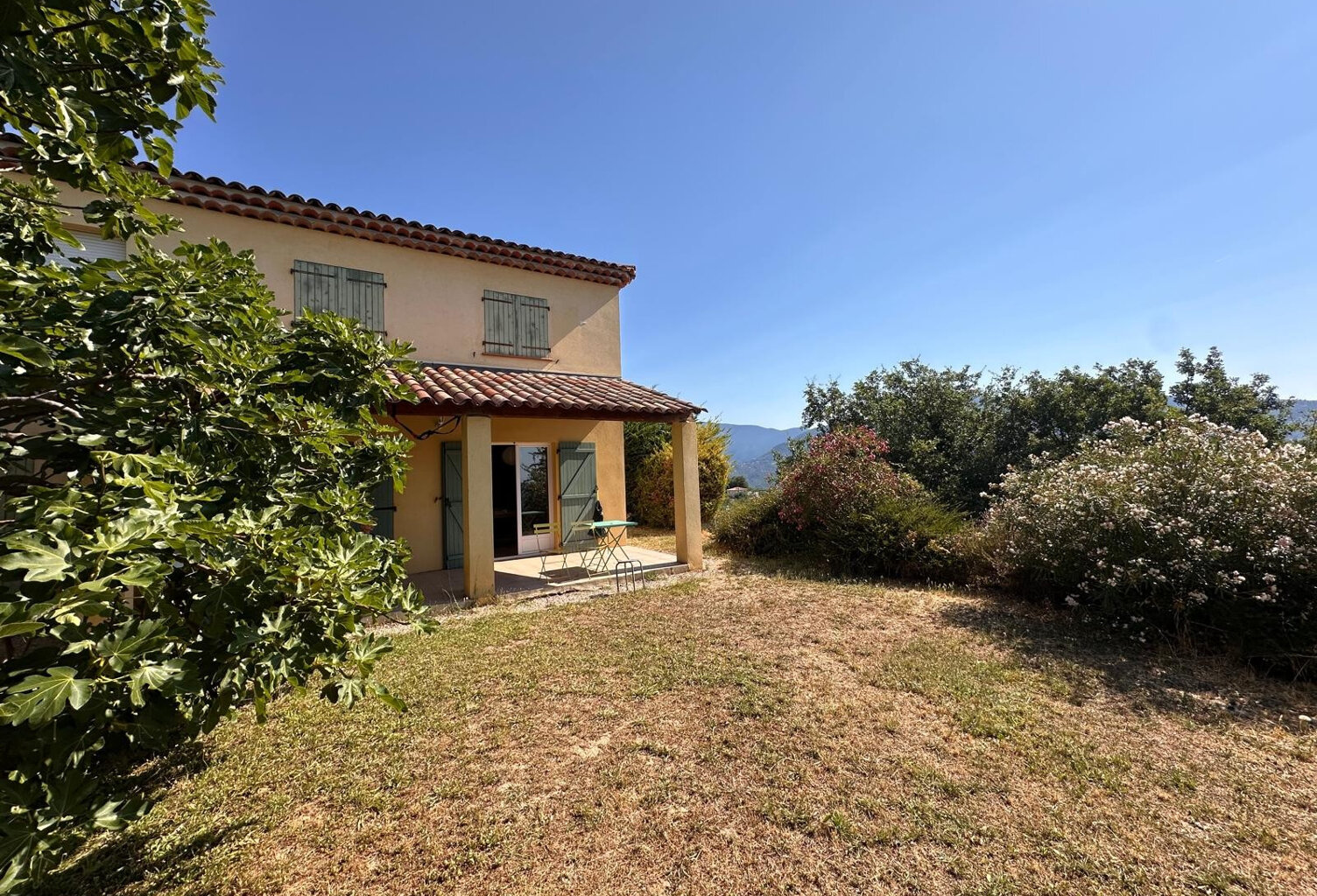Villa jumelée 5 pièces   141 m2   Jardin piscinable   Enviro — photo 1