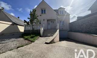 Maison 5 Pièces 139 m² à louer à Ymonville (28150)