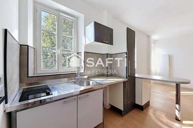 Appartement 1 pièces 700 €