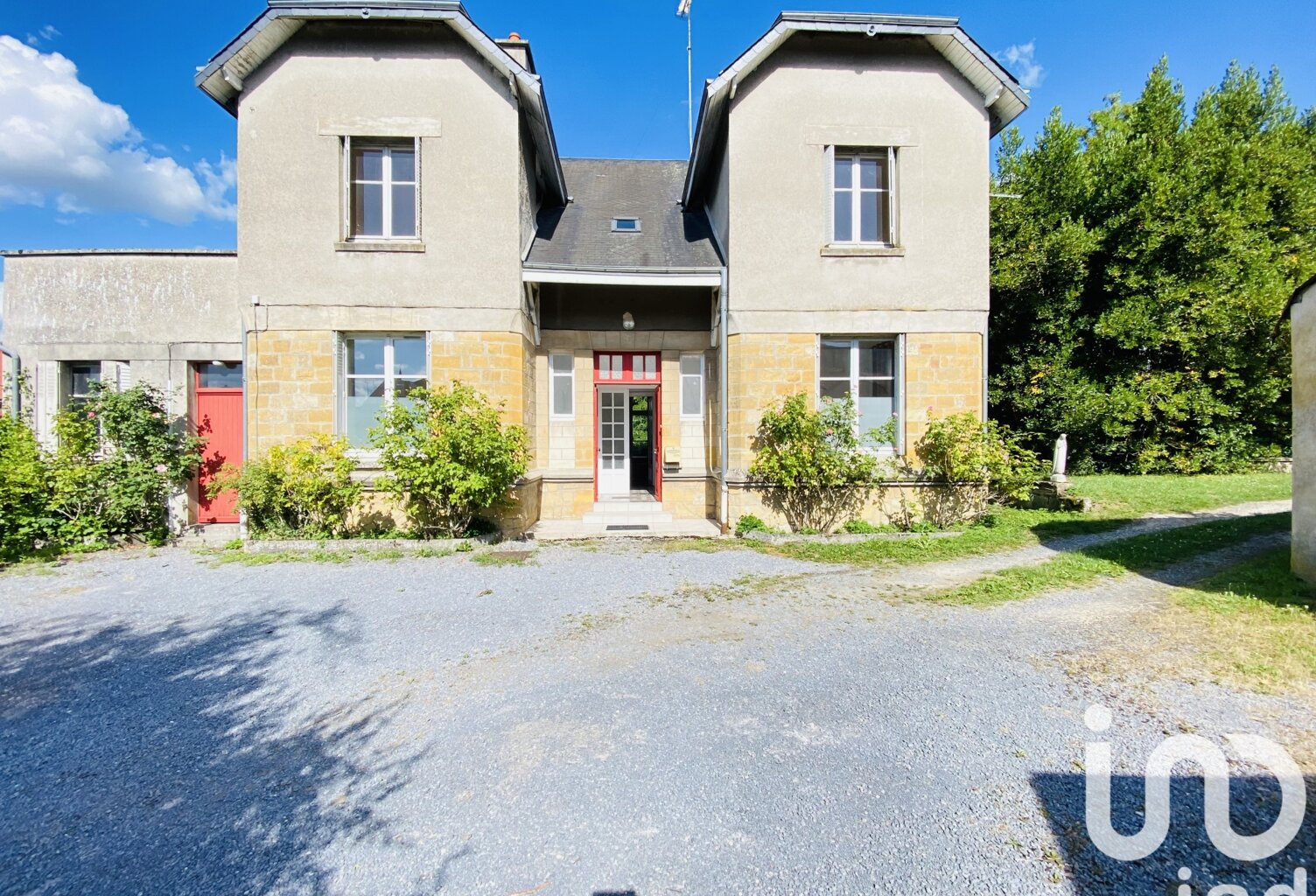 Vente Maison/villa 10 pièces — photo 1