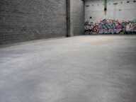 Location Hangar 350 m&sup2; — photo 2
