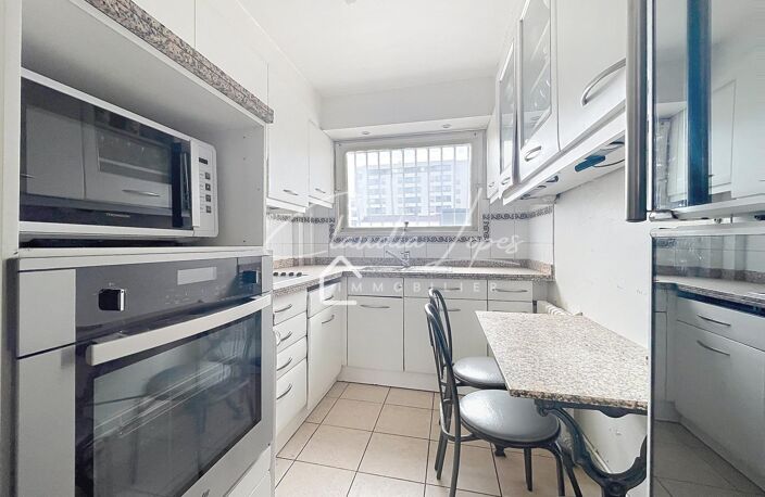 ENGHIEN-LES-BAINS - APPARTEMENT  F4 QUARTIER DE LA GARE — photo 3