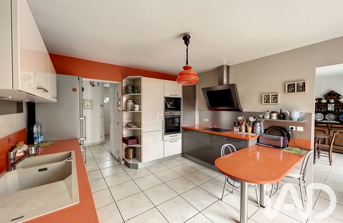 Vente Maison/villa 7 pièces — photo 4