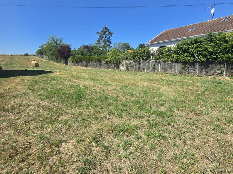 Vente Terrain à bâtir 1 100 m&sup2; — photo 1