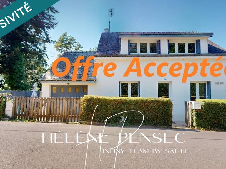 Bâtisse en pierre, 2 chambres, garage et terrain de 540 m². — photo 1