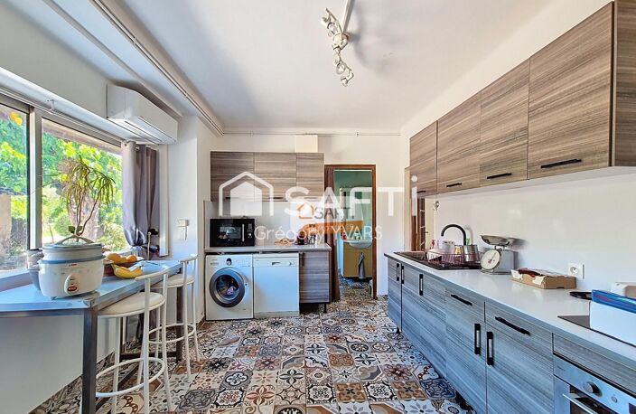 Bastide provençale de 335 m² avec annexes et piscine — photo 3