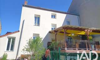 Maison 9 Pièces 223 m² à vendre à Saint-Yorre (03270)