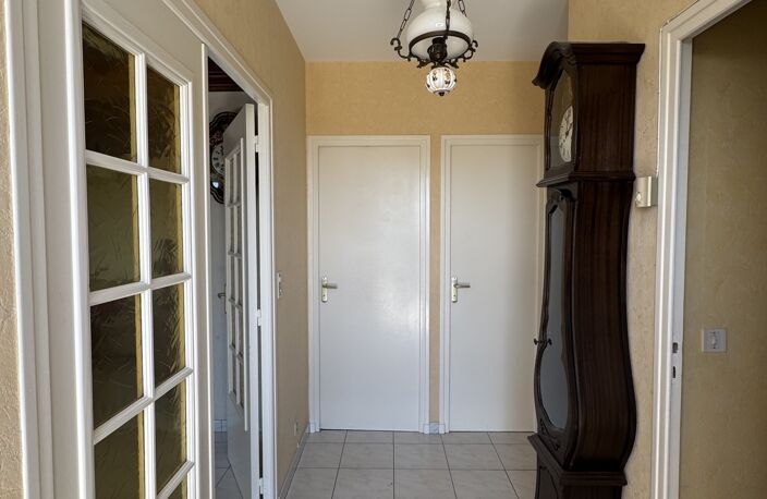 Vente Maison/villa 4 pièces — photo 2