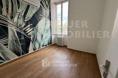 Bureau  1200 €
