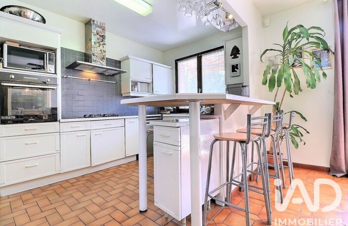 Vente Maison traditionnelle 6 pièces — photo 3