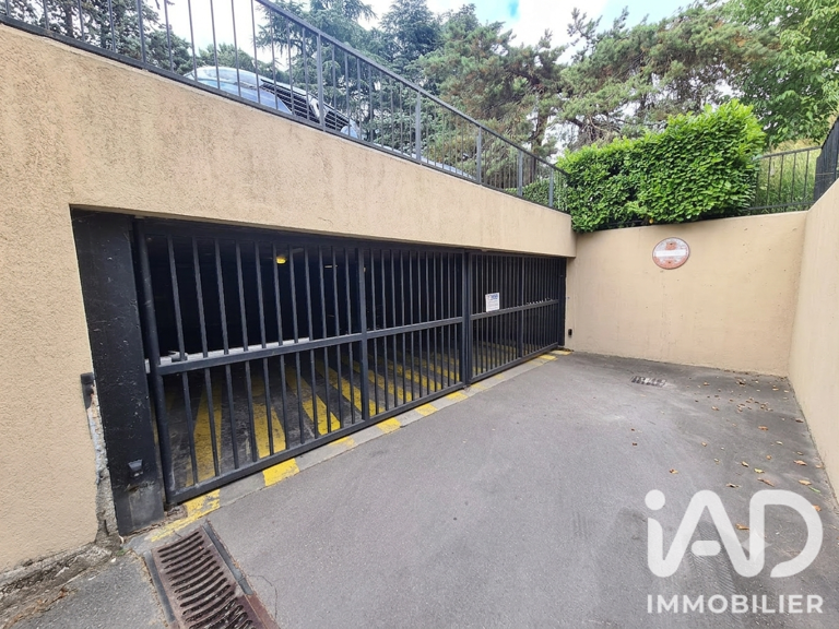 Vente Garage 16 m&sup2; — photo 1