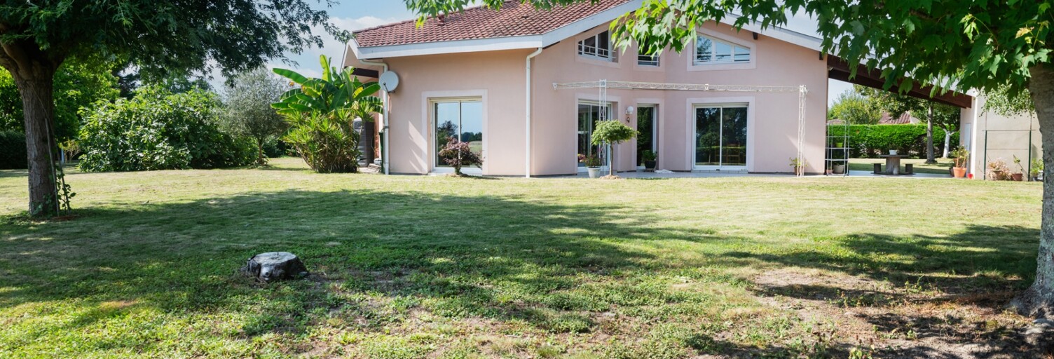 Maison 7 Pièces 230 m² à vendre à Hagetmau (40700)