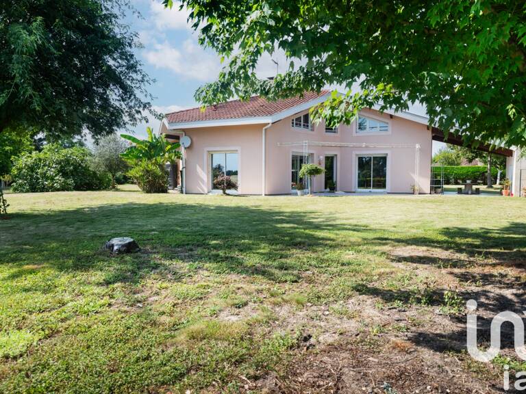 Vente Maison/villa 7 pièces — photo 1