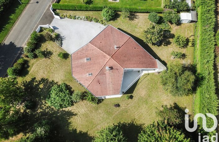Vente Maison/villa 7 pièces — photo 2