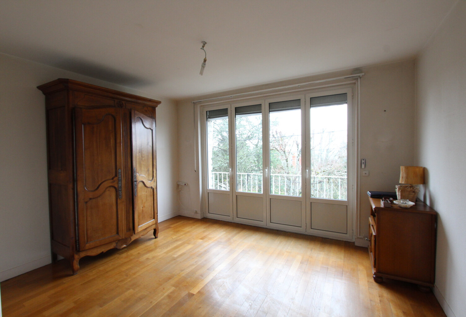 T3 dans résidence appréciée avec magnifique vue sur le Val d — photo 1