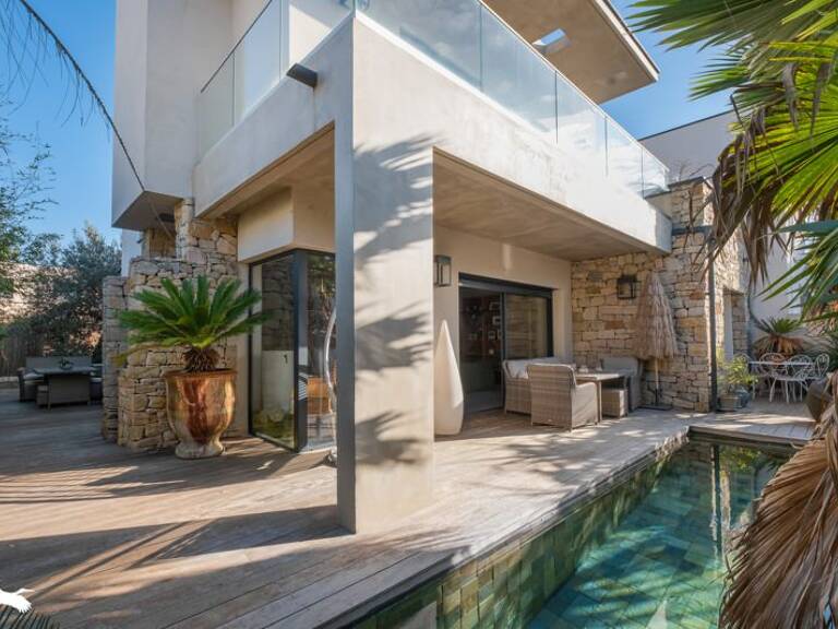 Contemporaine de 5 pièces principales — photo 1