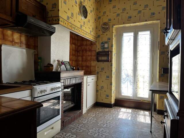 Maison de bourg de 6 pièces principales — photo du bien