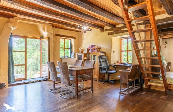 Maison en pierre de 9 pièces principales — photo 2
