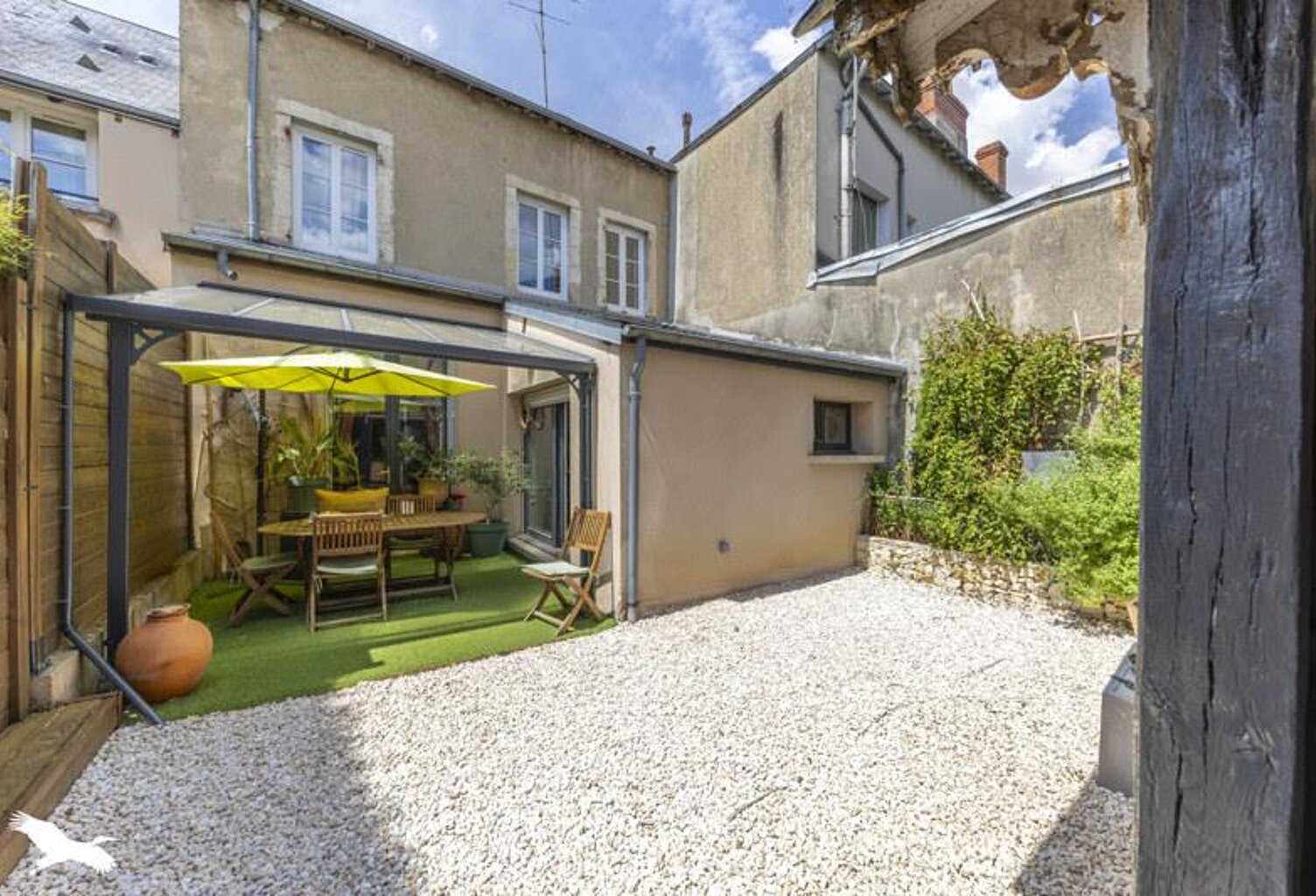 Maison en pierre de 5 pièces principales — photo 1