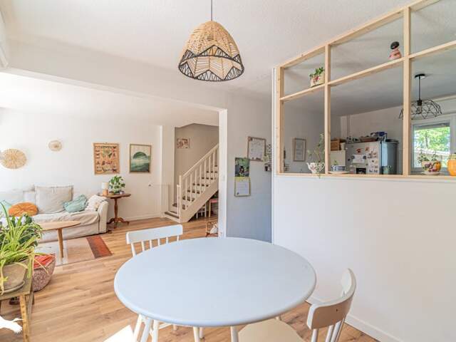 Maison de ville de 4 pièces principales — photo du bien