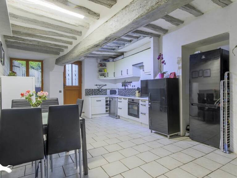 Maison en pierre de 5 pièces principales — photo 1