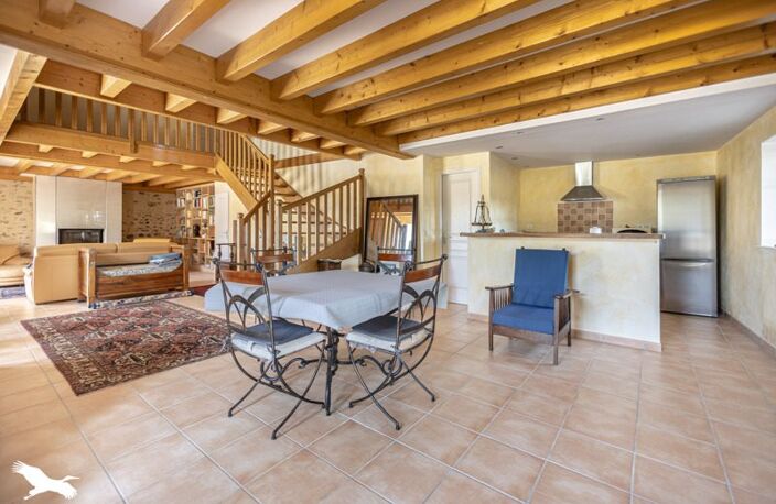 Maison en pierre de 10 pièces principales — photo 5