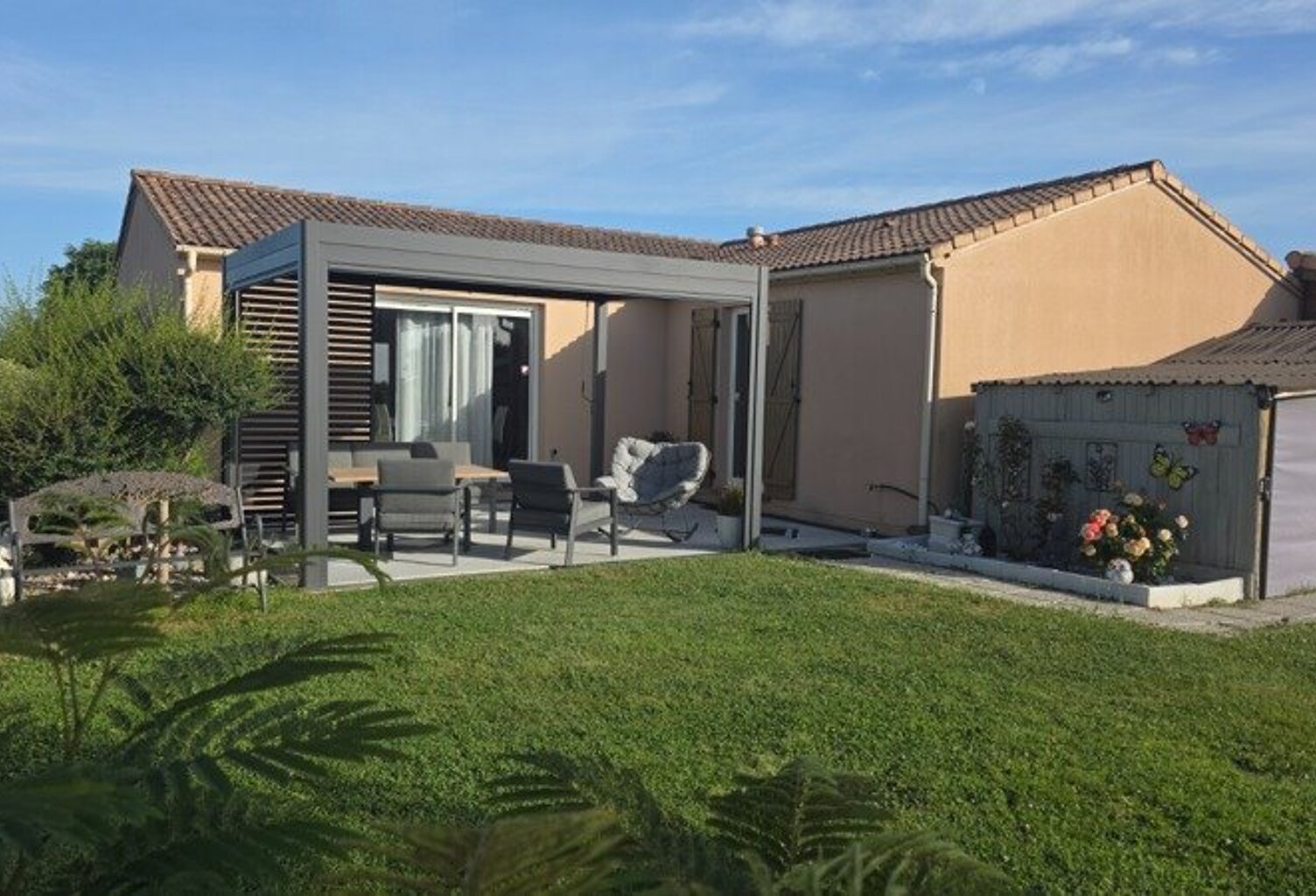 Villa de 5 pièces principales — photo 1