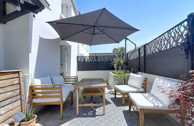 Maison en pierre de 4 pièces principales — photo du bien
