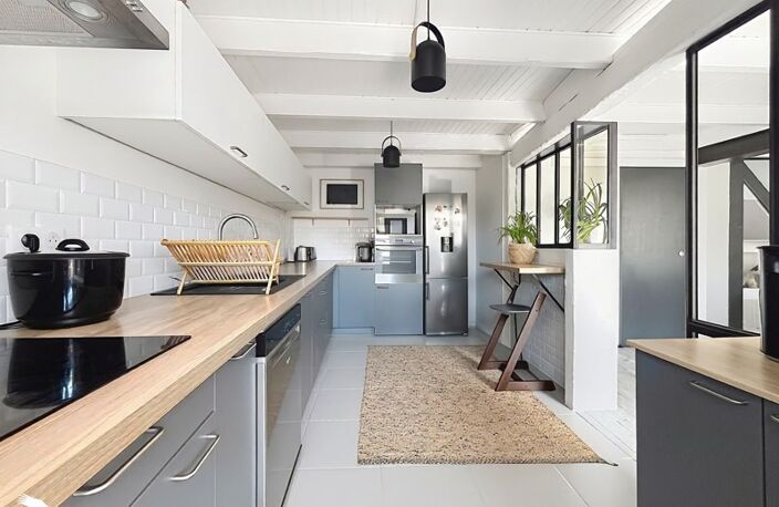 Maison en pierre de 4 pièces principales — photo 3