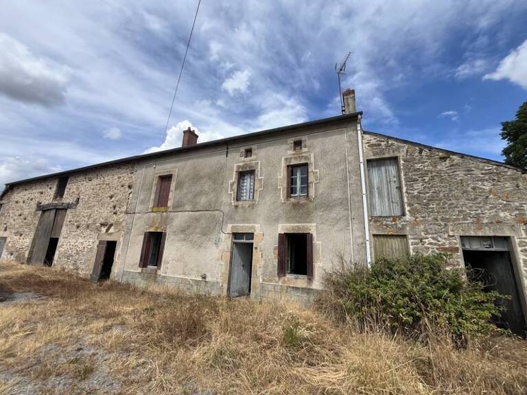 Ferme (tte) de 7 pièces principales — photo 1