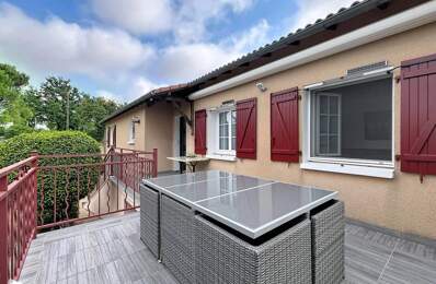 Pavillon de 8 pièces principales — photo du bien