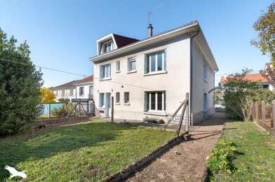 Maison 7 pièces 148400 €