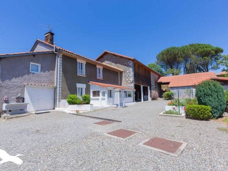 Ferme (tte) de 7 pièces principales — photo 1
