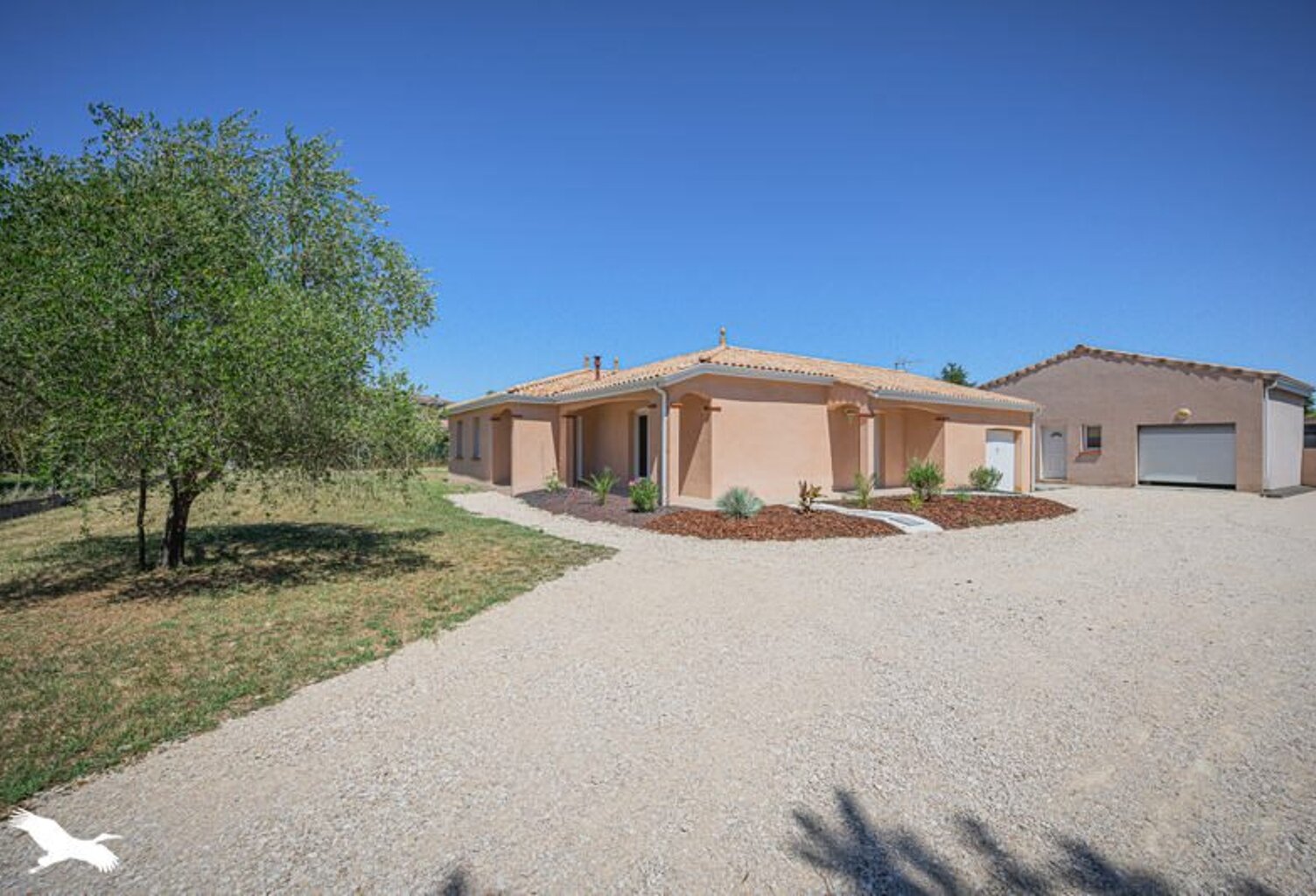 Villa de 5 pièces principales — photo 1