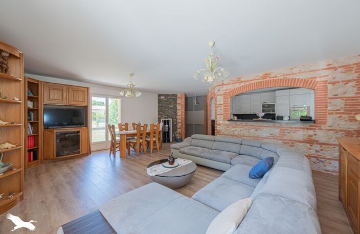 Villa de 5 pièces principales — photo 2
