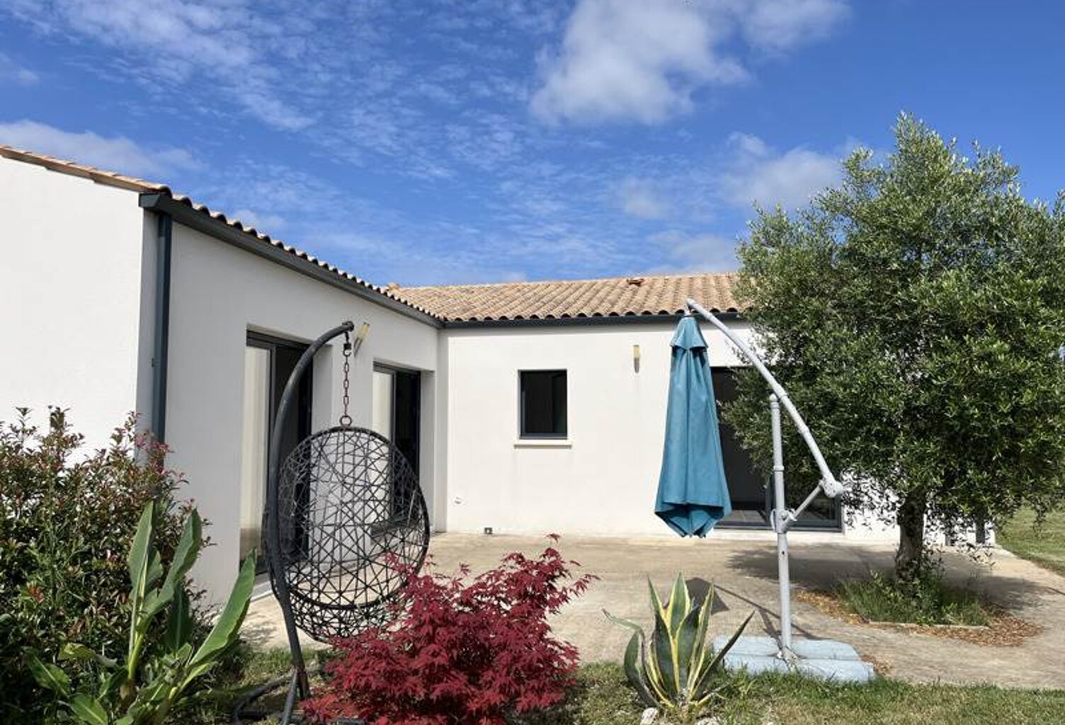 Contemporaine de 5 pièces principales — photo 1