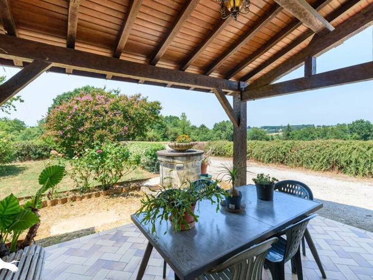 Ferme (tte) de 7 pièces principales — photo 1