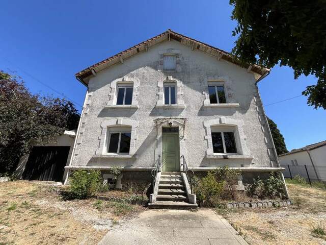 Maison de ville de 6 pièces principales — photo du bien