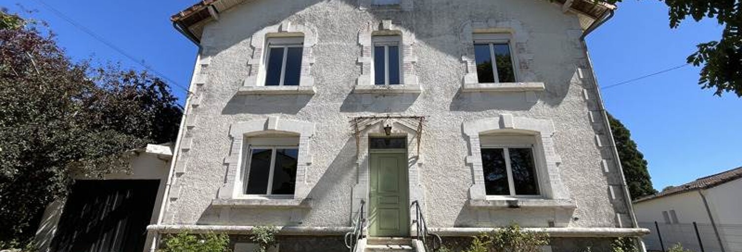 Maison 6 Pièces 107 m² à vendre à Nontron (24300)